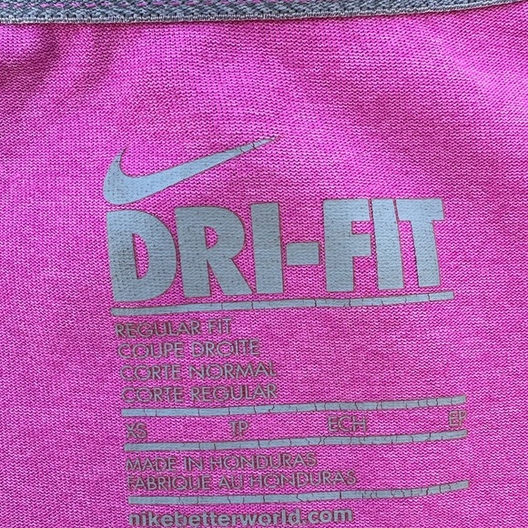 Nike Dri-Fit Regular Fit Short Sleeve T-Shirt - size XS - Picture 4 of 4